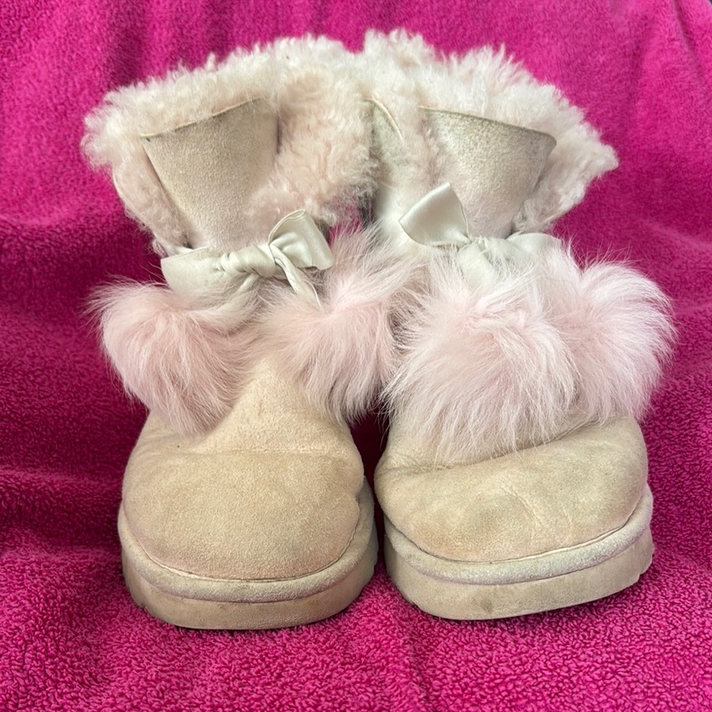 Cozy Cream Boots with soft Pink Accents